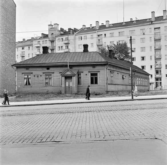 Toolon_poliisiasema_Runeberginkatu_63_v1953_Hgin_kaupunginmuseo_Borje_Dilen